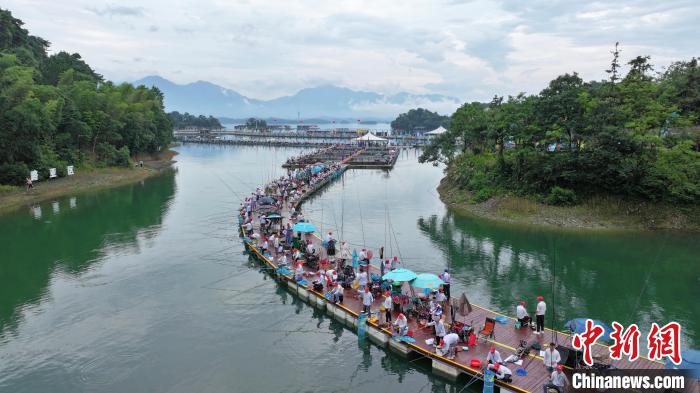 2025中国庐山西海垂钓季启幕 三大赛事奖金达40万