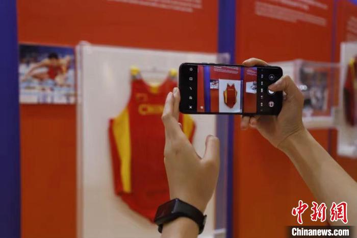 杭州亚运会体育文化展亮相 珍贵文物与艺术作品