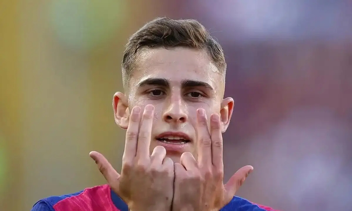 曼联1亿欧元求购费尔明遭巴萨强硬拒绝