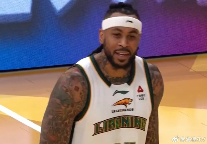 广东弃将赵睿莫兰德爆发，助新东家逆转老队