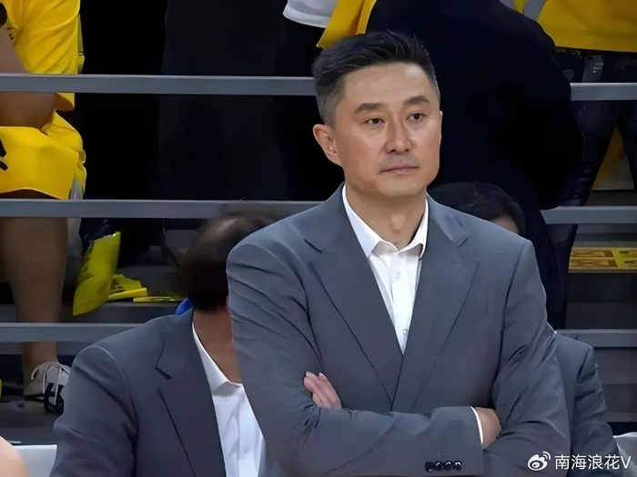 广东弃将赵睿莫兰德爆发，助新东家逆转老队