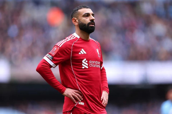 萨拉赫枯坐板凳引猜测 离队传闻与斯洛特矛盾浮